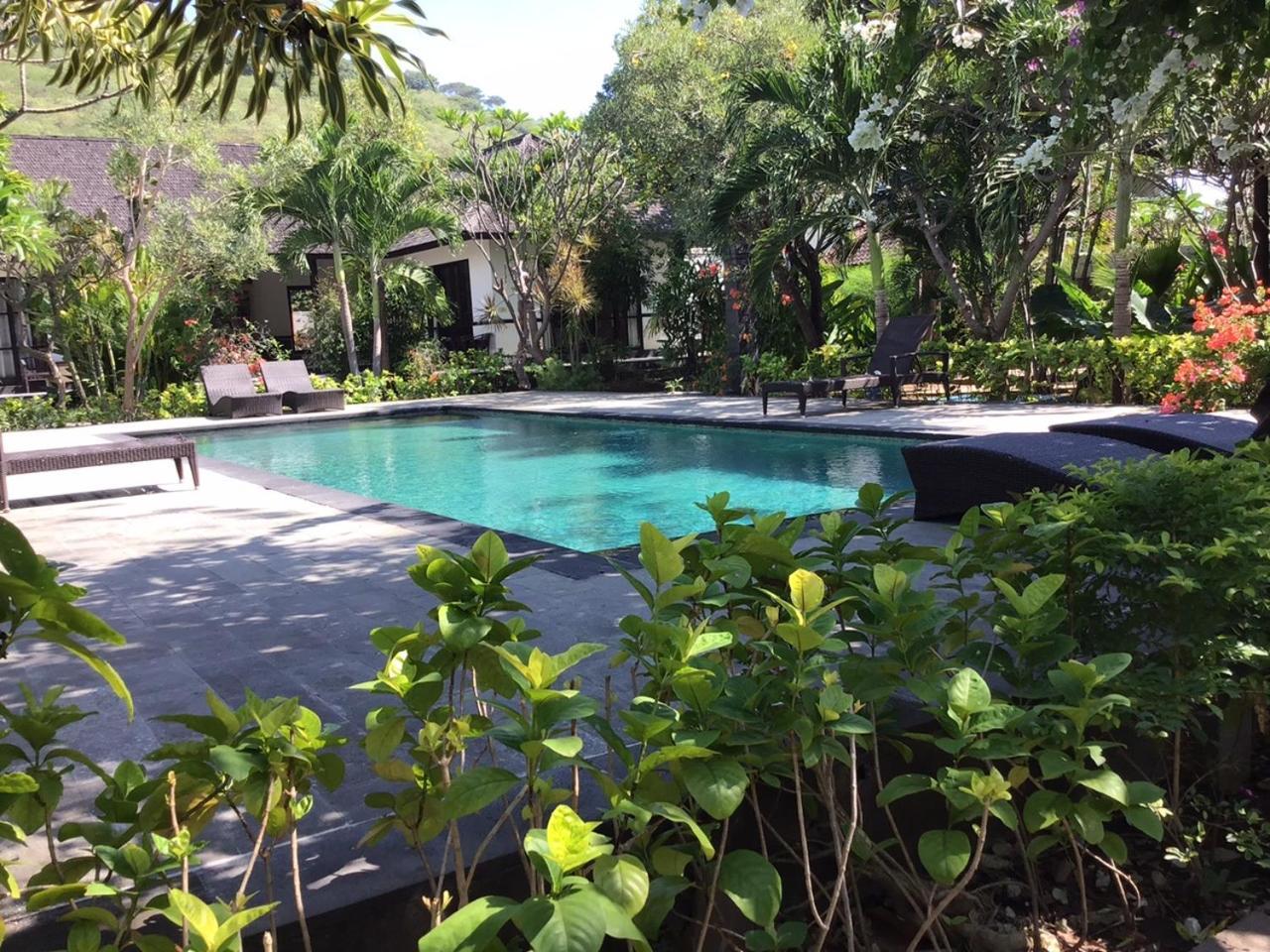 Taman Dewi Sri Villa Et Bungalow Pemuteran Exterior foto