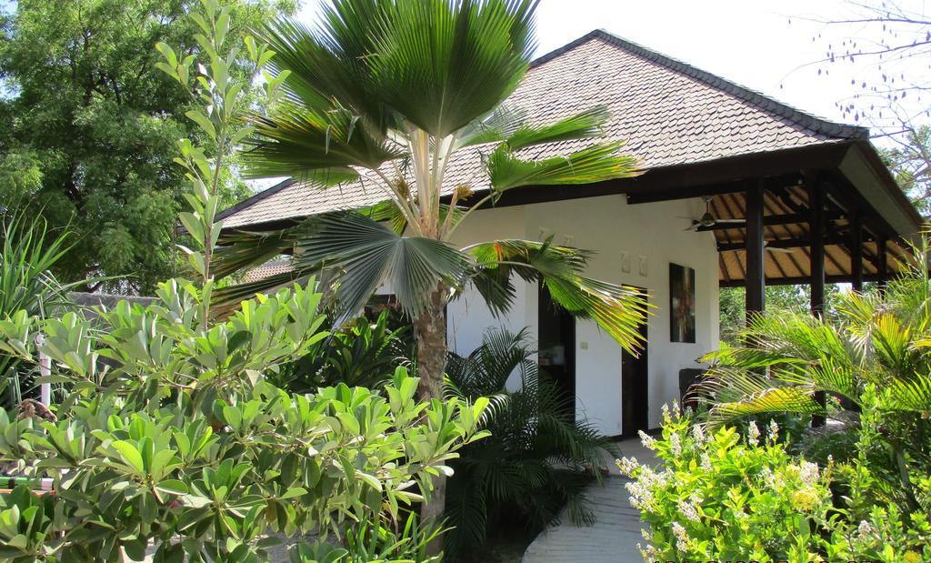 Taman Dewi Sri Villa Et Bungalow Pemuteran Exterior foto