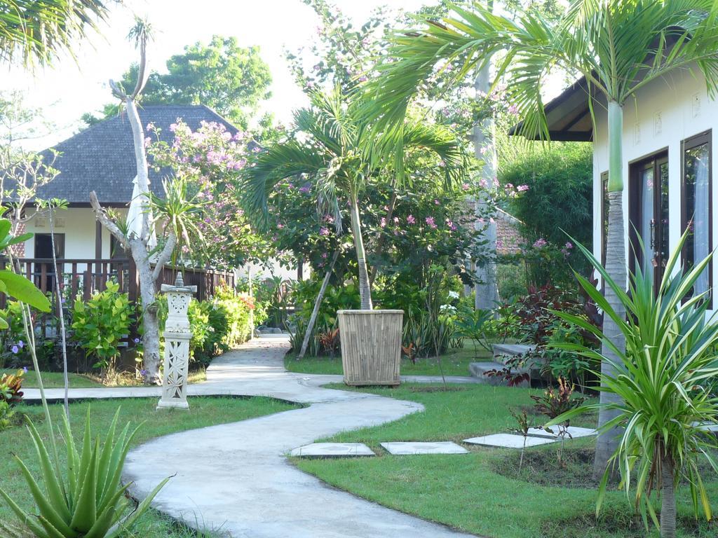 Taman Dewi Sri Villa Et Bungalow Pemuteran Exterior foto