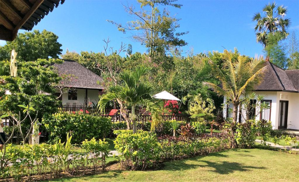 Taman Dewi Sri Villa Et Bungalow Pemuteran Exterior foto